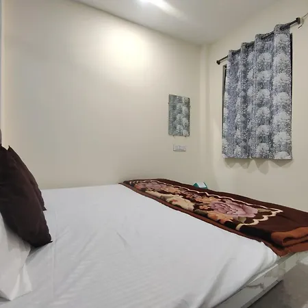 Geeta Homestay Ujjain Exterior photo